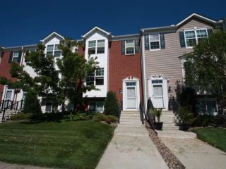 1466 Savanna Dr, Prior Lake, MN 55379-5811