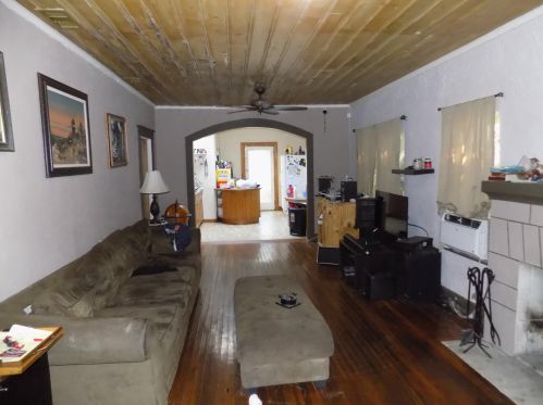727 Fernwood Dr, West Palm Beach, FL 33405-3509