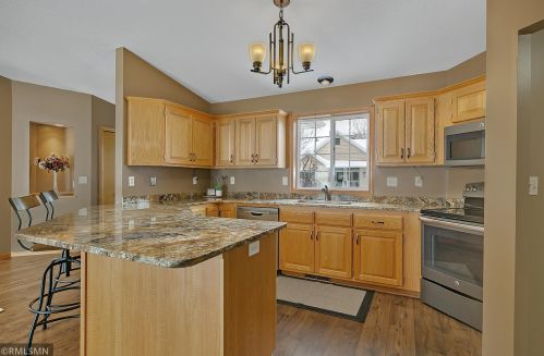 868 Aspen Cir, Saint Cloud, MN 56387-2465