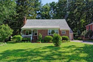 152 Winne Rd, Bethlehem, NY 12054-4232