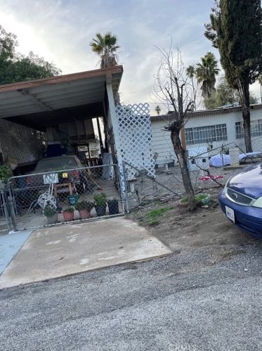 22539 La More Rd, Perris, CA 92570-1626