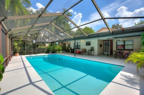 13 Buckeye Cir, Winter Haven, FL 33881-2732