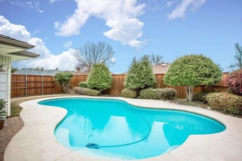 3957 Camino Dr, Plano TX  75074-3462 exterior