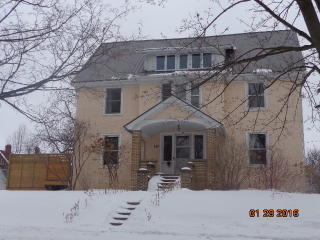 320 Terhune St, Viroqua WI  54665-1630 exterior