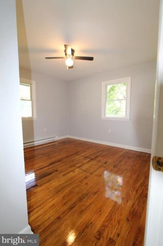 1 Old Barn Rd, Richmond National Battlefiel VA  22835-9008 exterior