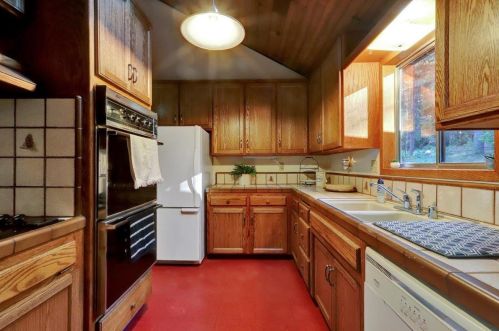 2051 Ridge Rd, North San Juan, CA 95960-9610