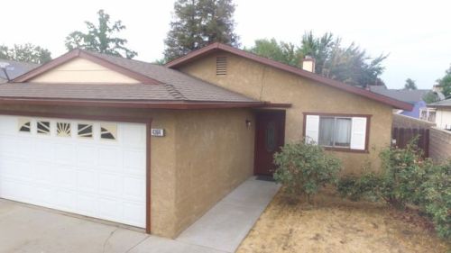 4364 Avalon Ave, Fresno CA  93722-6249 exterior