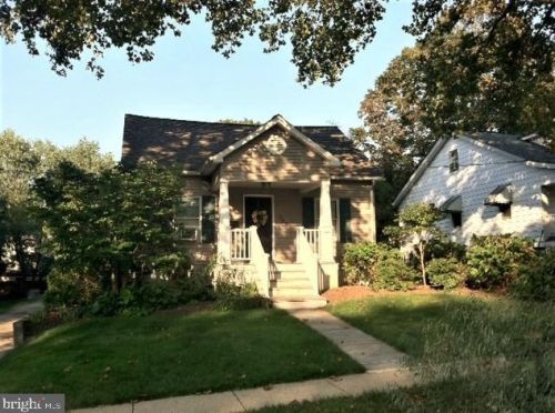 738 Bunker Hill Ave, Lawrence Township NJ  08648-4443 exterior