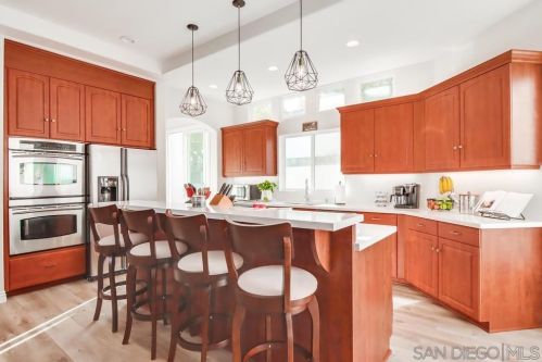 3160 Goldfinch St, San Diego CA 92103-2965 exterior