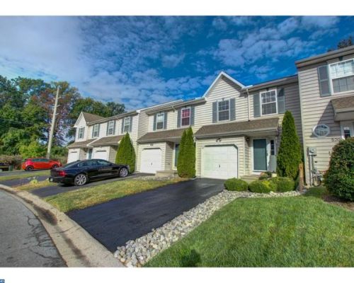 522 Red Bud Ct, Wilmington, DE 19805-1444