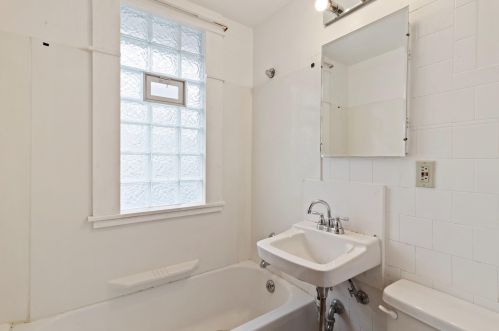 2208 55, Milwaukee WI 53216-3113 exterior