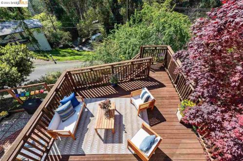 6730 Heartwood Dr, Oakland CA  94611-2337 exterior