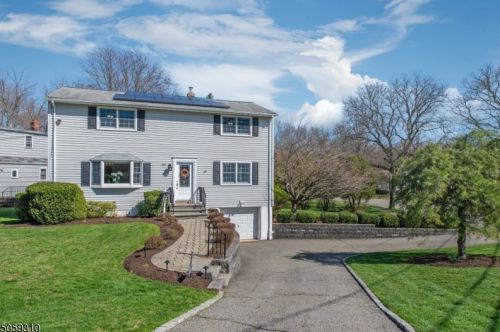 165 Grove Ave, Verona, NJ 07044-1702