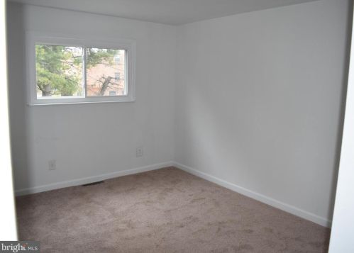 602 Homestead Rd, Wilmington, DE 19805-4644