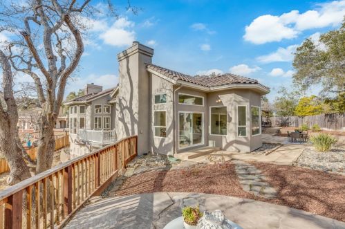 21461 Saratoga Hills Rd, Saratoga CA  95070-5377 exterior