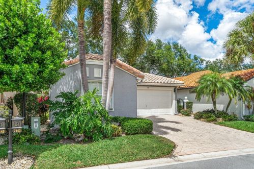 7143 Whitfield Ave, Boynton Beach, FL 33437-6450