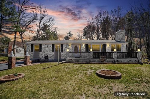 141 Bluff St, Salem, NH 03079-1523