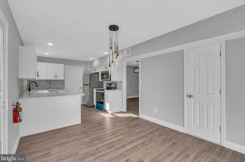 24 Perennial Ln, Willingboro NJ  08046-2623 exterior