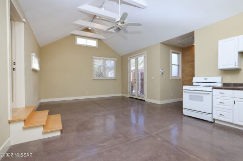 1042 3 Ave, Tucson AZ  85705-7472 exterior