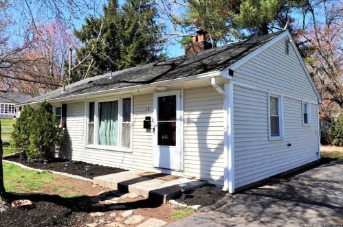 18 Kelsey Pl, Bloomfield, CT 06002-2851