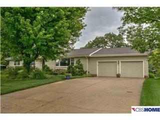 8415 47th St, Omaha, NE 68152-1924