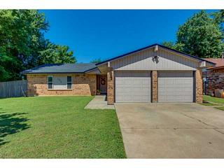 1515 Edinburg Dr, Yukon, OK 73099-7547