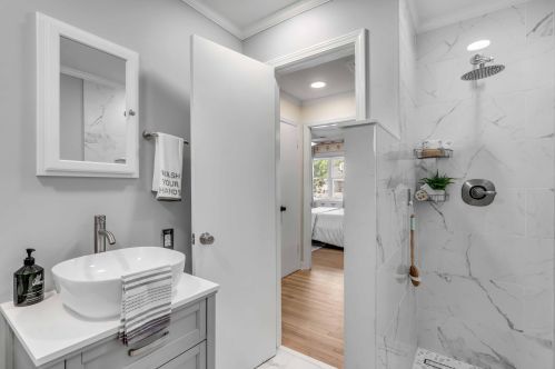 1463 Goblet Ave, Mount Pleasant SC  29464-4831 exterior