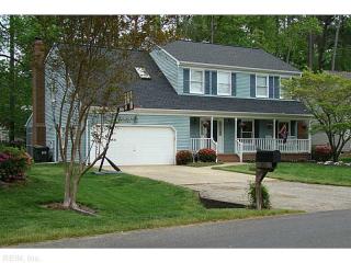 105 Gardenville Dr, Yorktown, VA 23693-4407