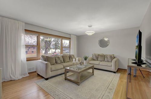 6589 Clover Pl, Minneapolis, MN 55432-4514