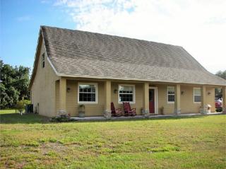 9745 57th Dr, Okeechobee, FL 34974-1765