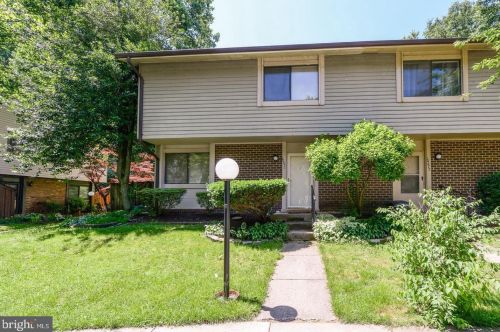 10671 Myrtle Oak Ct, Springfield VA  22015-2244 exterior