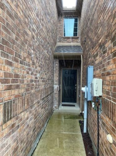 173 Barrington Ln, Lewisville TX  75067-9003 exterior