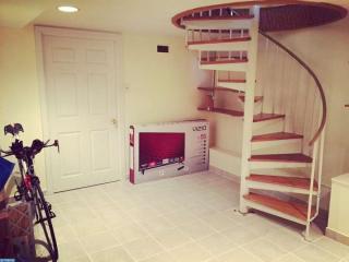 2125 Appletree St, Philadelphia PA  19103-1306 exterior