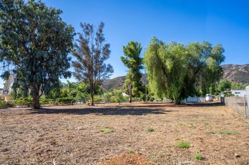 20135 Grand Ave, Wildomar CA  92595-9370 exterior