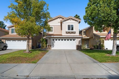 25449 Fitzgerald Ave, Santa Clarita, CA 91381-2315