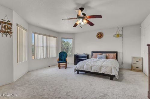 8826 12 St, Phoenix AZ 85086-7450 exterior