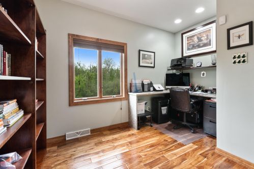 1016 Wallace Lake Rd, West Bend WI  53090-8943 exterior