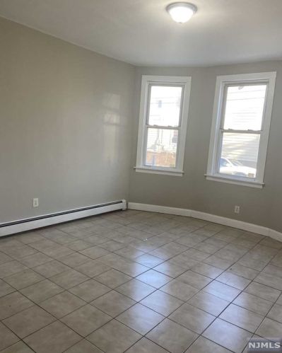 48 Highland St, Paterson NJ  07524-1712 exterior