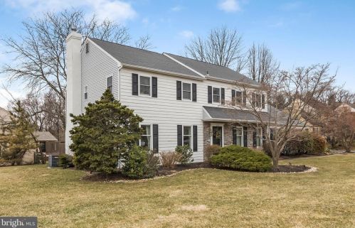 1467 Spring Hill Dr, Prospectville, PA 19002-3138