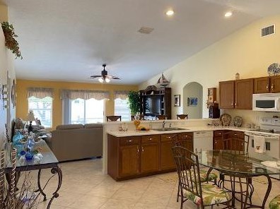 549 Crosspoint Dr, Fort Pierce FL  34983-2627 exterior