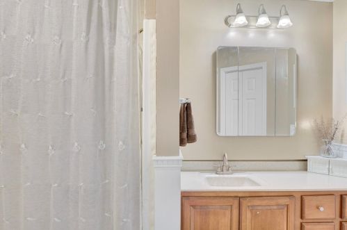 2153 Marshall Dr, Valpo IN  46385-5429 exterior