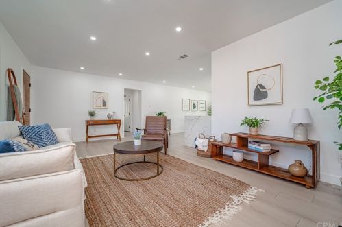 704 Lincoln Ave, Montebello CA  90640-3530 exterior