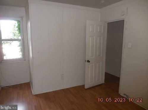 233 Dupont St, Wilmington DE  19805-3555 exterior