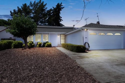 1297 Aberford Dr, San Jose, CA 95131-2802