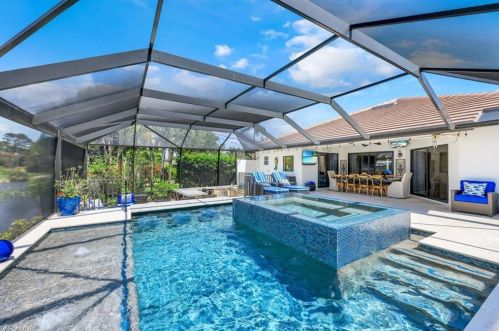 999 Valley Dr, Bonita Springs FL  34134-7438 exterior