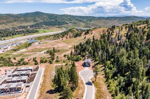 4060 Crest Ct, Park City UT  84060-7913 exterior