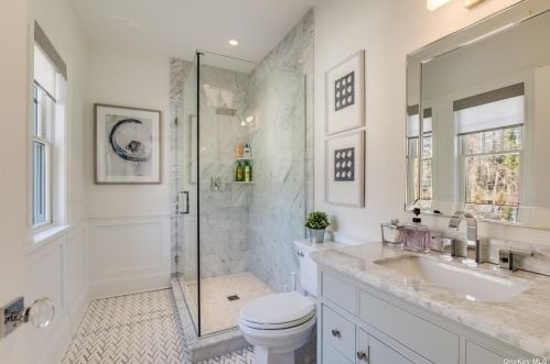 66 Wheatley Rd, Westbury NY  11568-1212 exterior