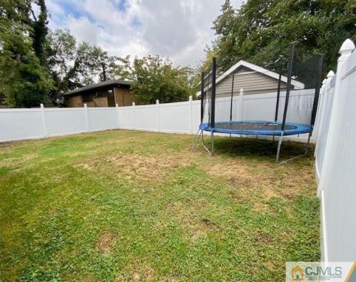 12 Wilmot St, East Brunswick NJ  08816-2149 exterior