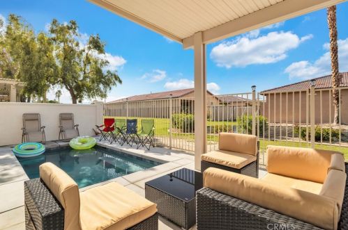 49527 Wayne St, Indio CA  92201-9752 exterior