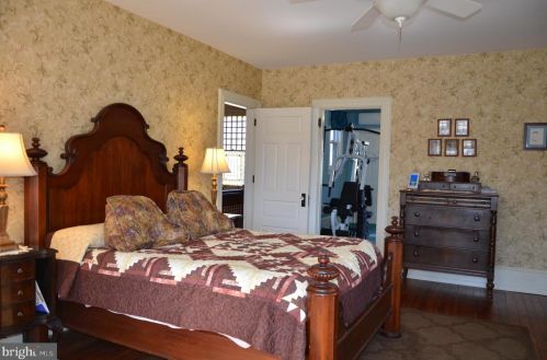 205 Lippincott Ave, Riverton NJ  08077-1309 exterior